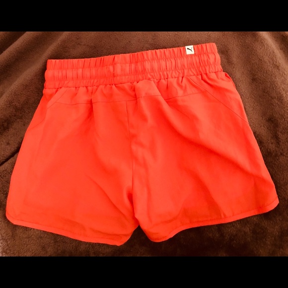 ❤️SOLD! SOLD!!!!PUMA RUNNING SHORTS❤️ - Picture 3 of 6